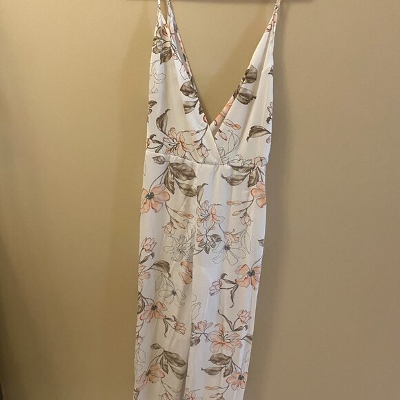 Lush White Floral Wide Leg Jumpsuit Small - Picture 2 of 5